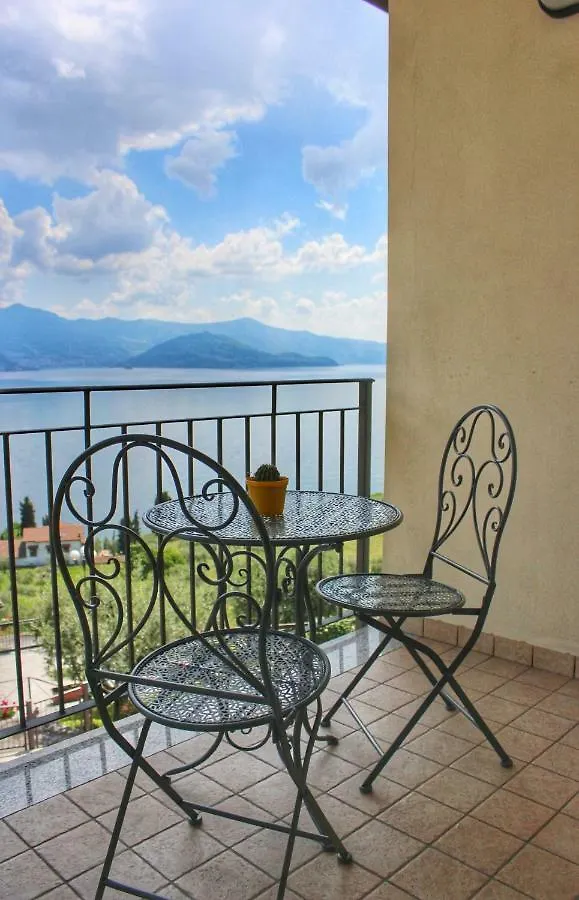 Apartament Le Viaggiatrici Riva di Solto