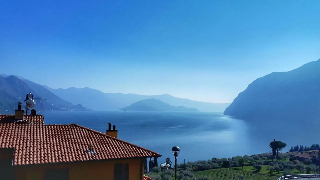 Le Viaggiatrici Lejlighed Riva di Solto Italien